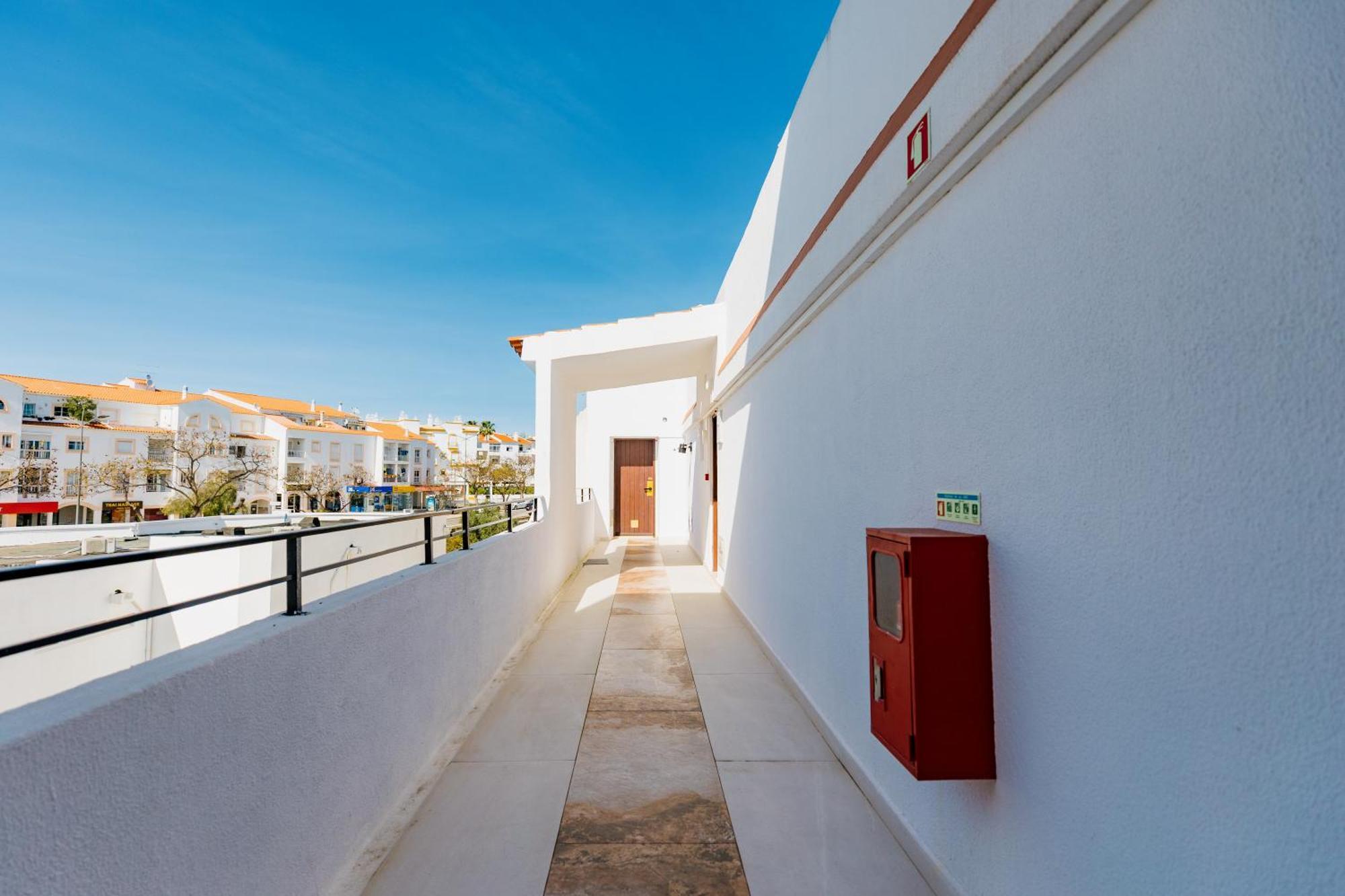 Magna Oura Hotel Albufeira Luaran gambar